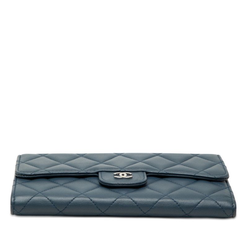 Chanel Quilted CC Logo Wallet Navy Lambskin — view 3