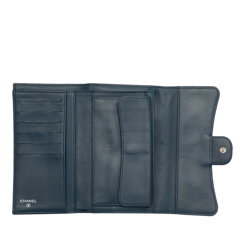 Chanel Quilted CC Logo Wallet Navy Lambskin — view 4
