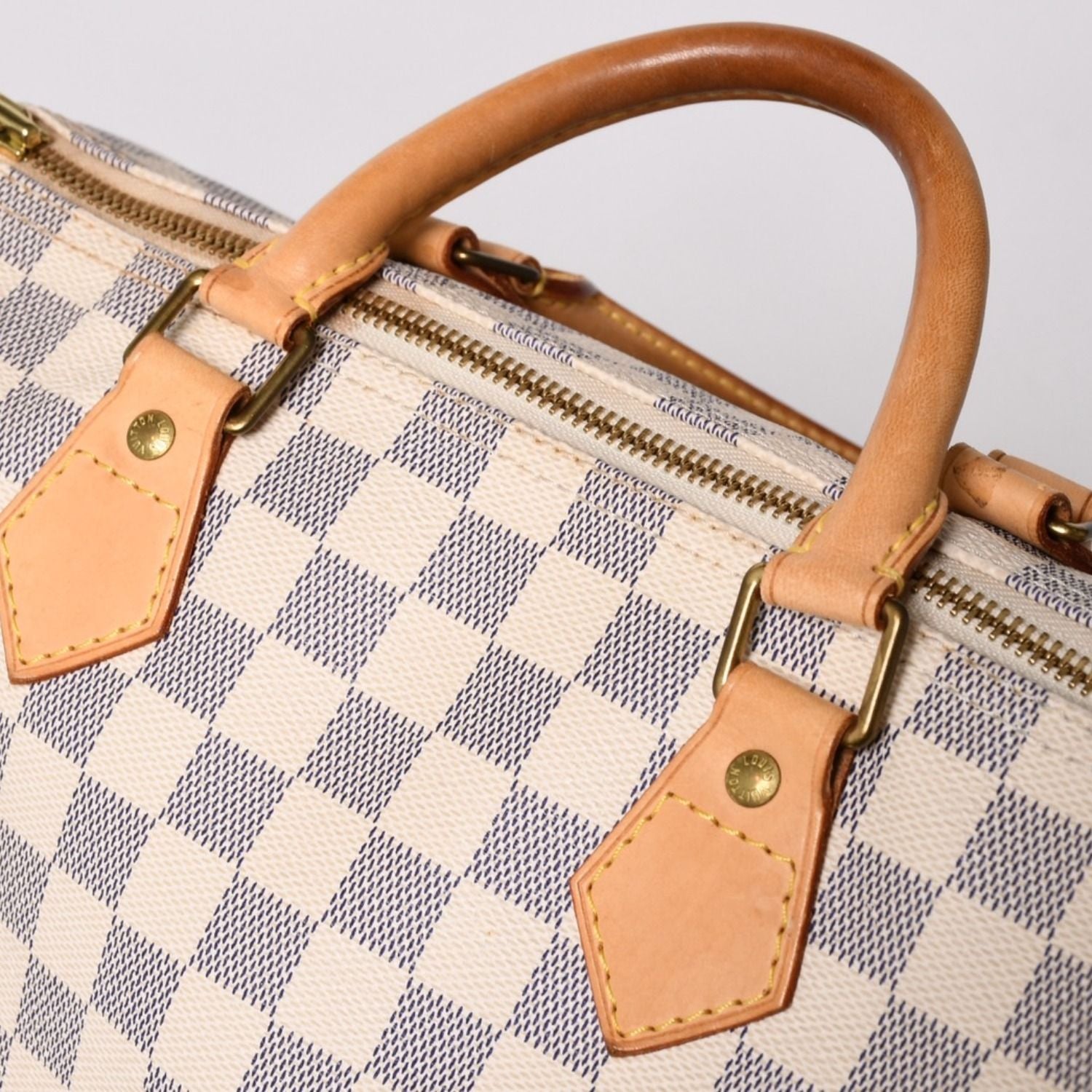 Louis Vuitton Damier Azur Speedy 30 Handbag White Gold Logo — view 8