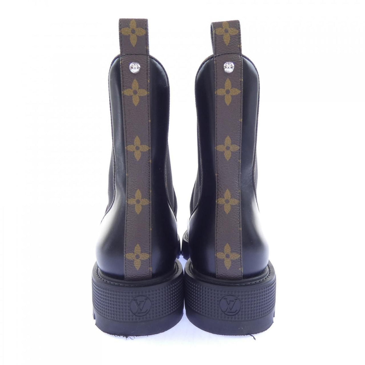 Louis Vuitton District Chelsea Boots — view 5
