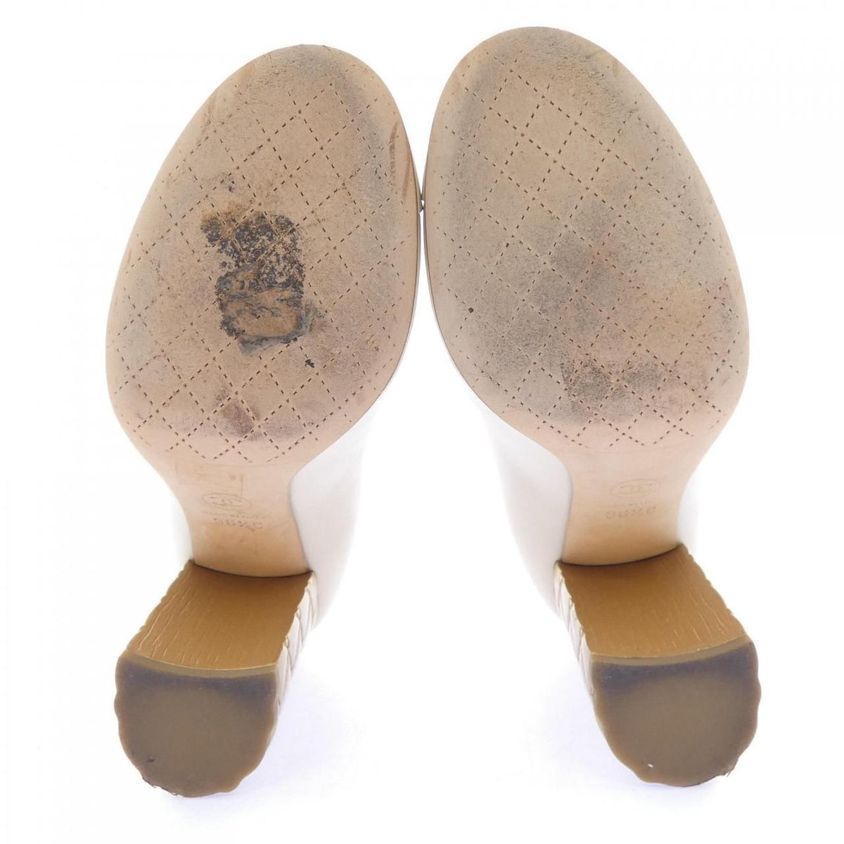 Chanel Pumps Heel Beige — view 4