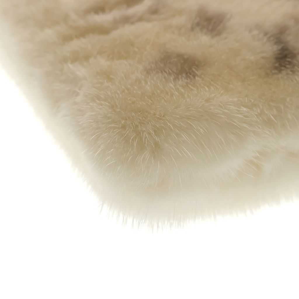 Louis Vuitton Neo Pochette Mila Monogram Shoulder Bag Back Mink White Gold — view 5