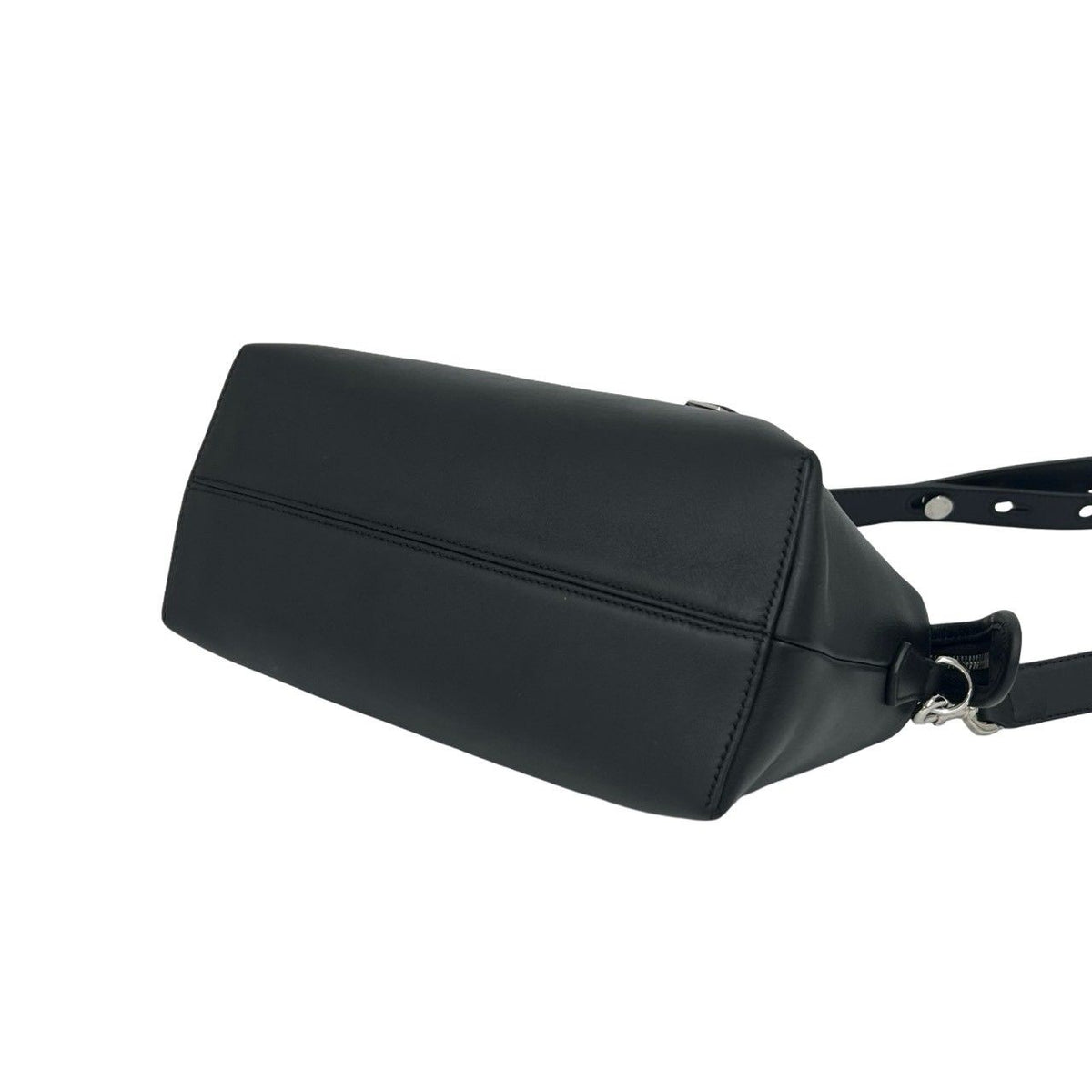 Fendi Visible Leather 2-Way Shoulder Bag Black — view 8