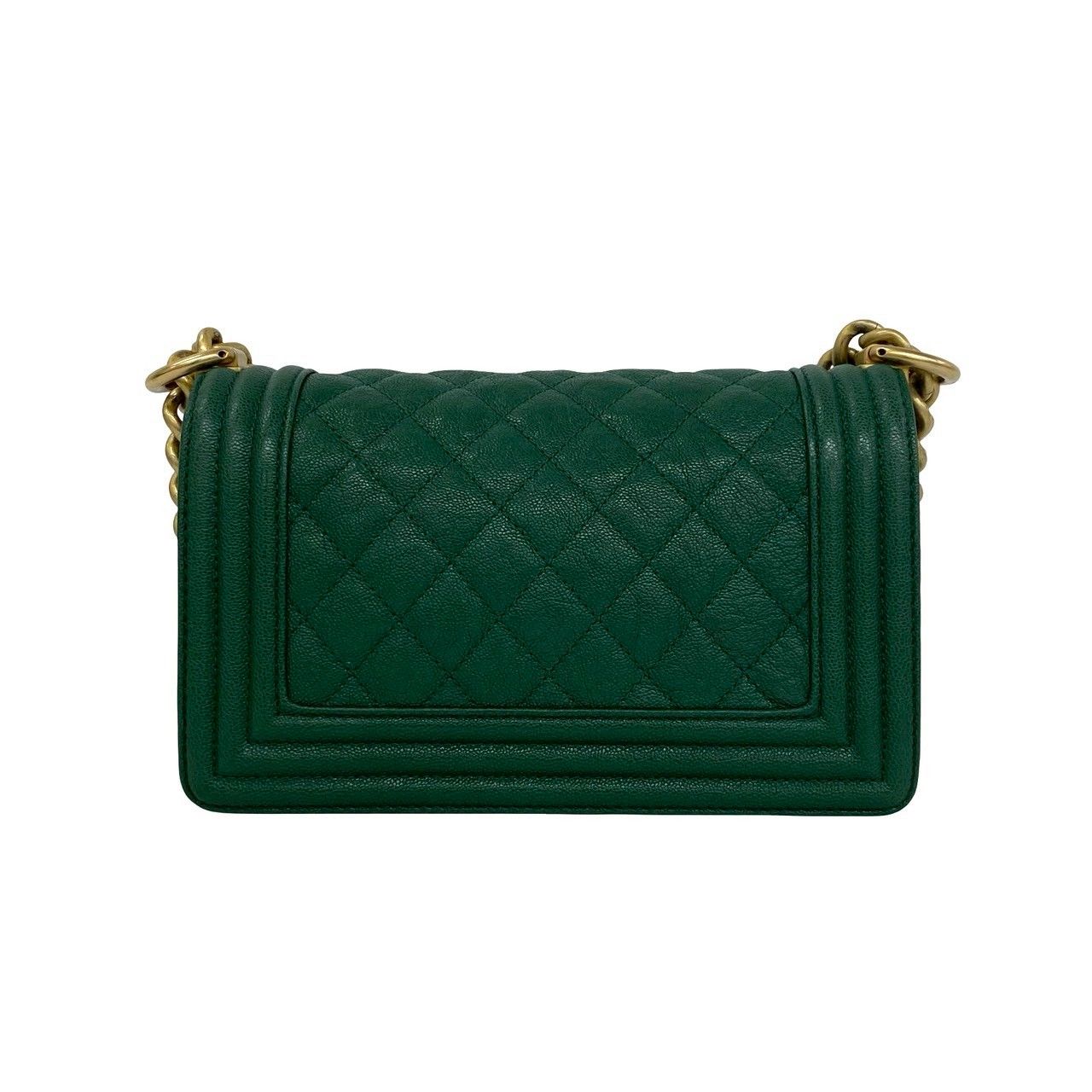 Chanel Card Present Boy CC Logo Caviar Leather Shoulder Bag Green — view 3