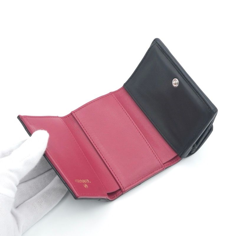 Chanel 19 Wallet Trifold Mini Black Silver Red CC Logo Small — view 6