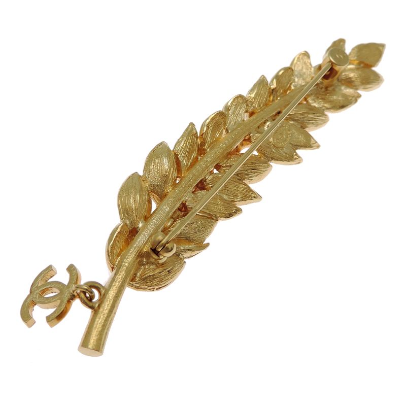 Chanel Brooch Beige — view 3