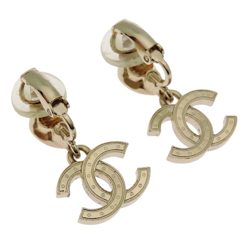 Chanel Earrings Beige — view 3