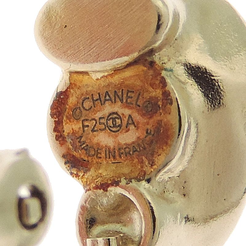 Chanel Earrings Beige — view 4