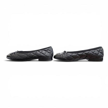 Chanel CC Logo Ribbon Quilted Leather Flat Pumps Black Italian 35 — view 3