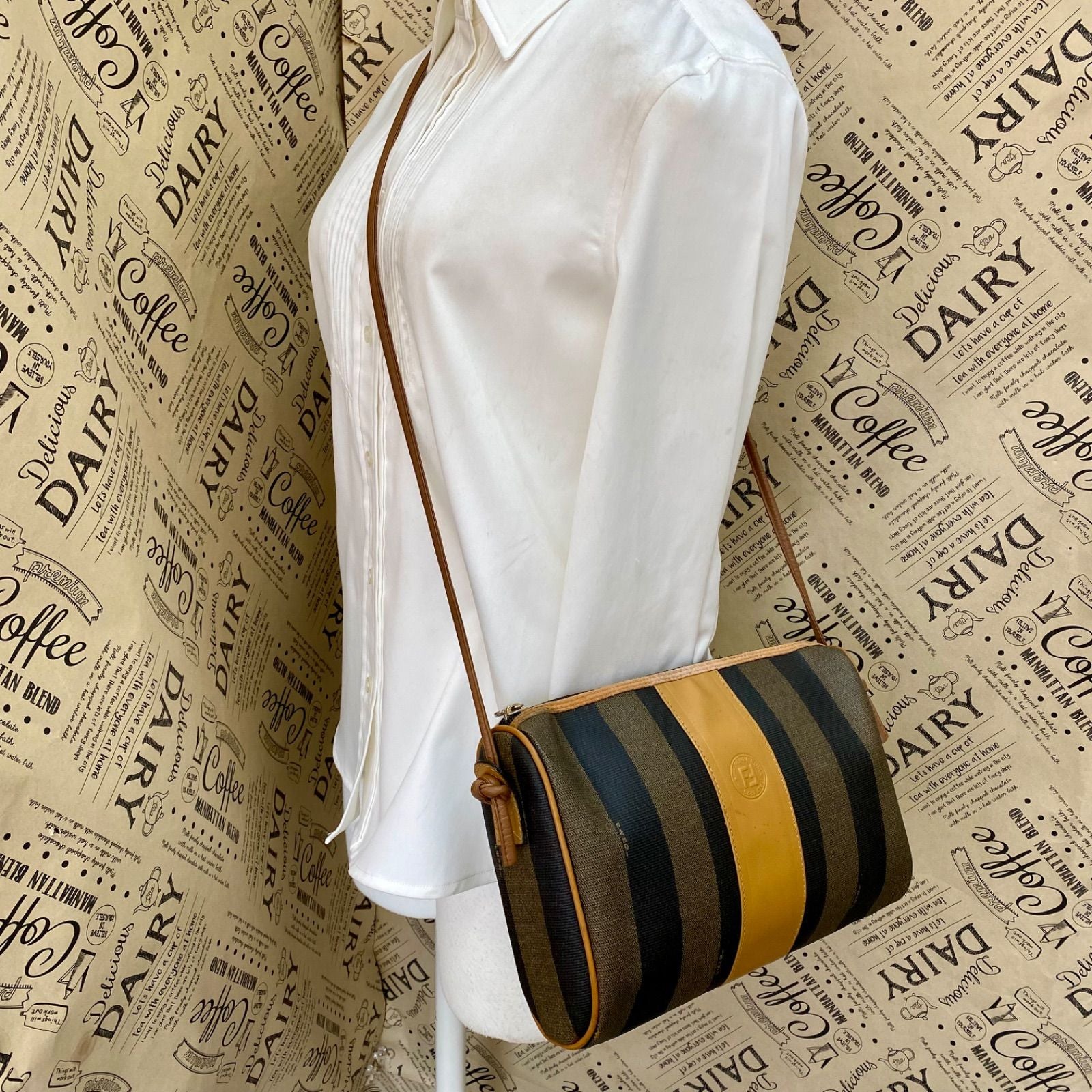 Fendi Pecan Pattern Shoulder Bag Easy to Use Brown — view 3