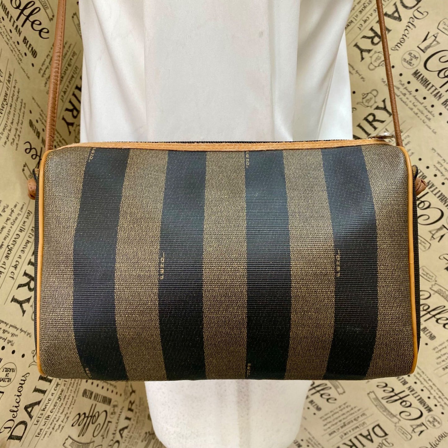 Fendi Pecan Pattern Shoulder Bag Easy to Use Brown — view 2