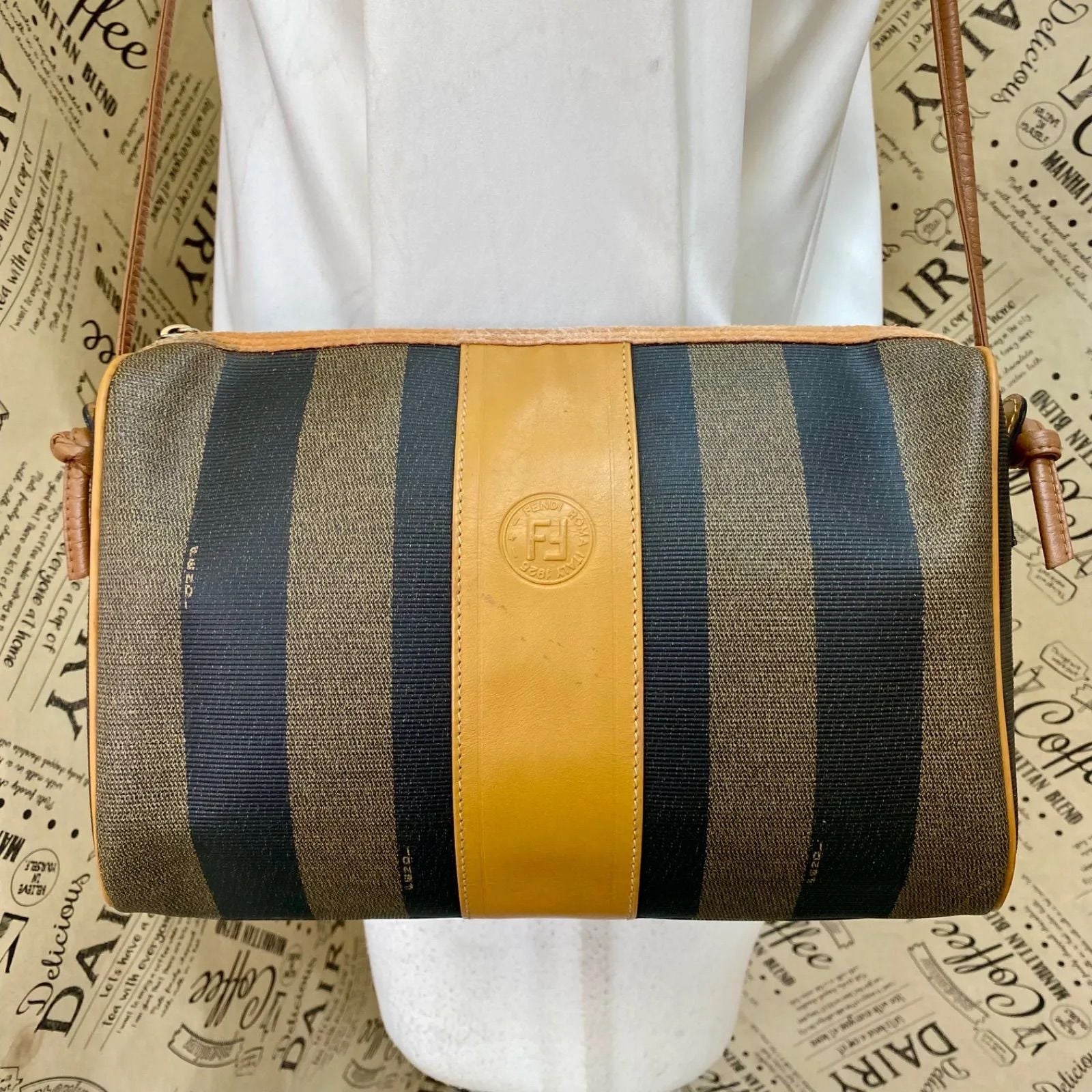 Fendi Pecan Pattern Shoulder Bag Easy to Use Brown
