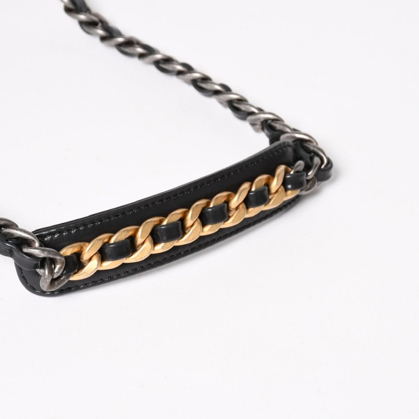 Chanel 25 Large Handbag Base Grained Calfskin CC Logo Black — view 7