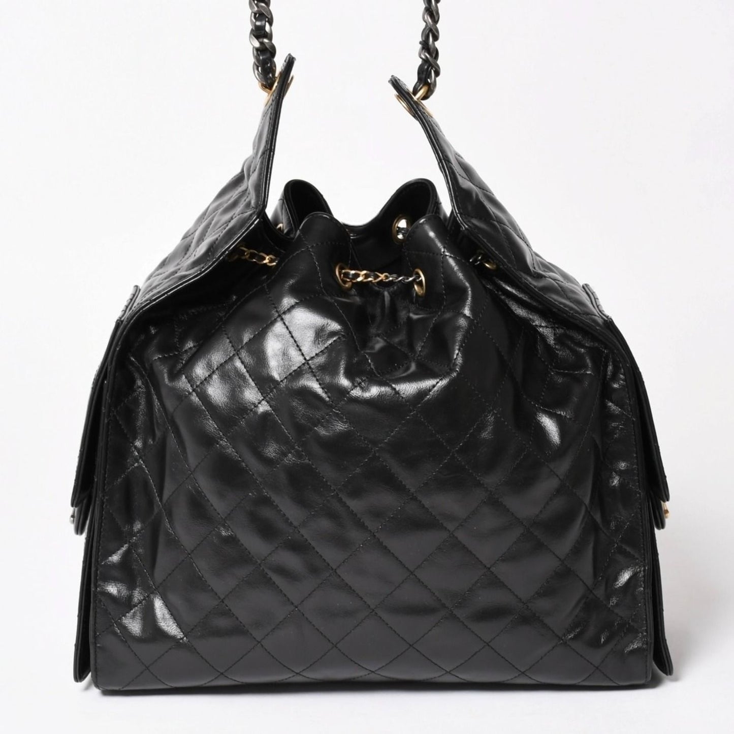 Chanel 25 Large Handbag Base Grained Calfskin CC Logo Black — view 3