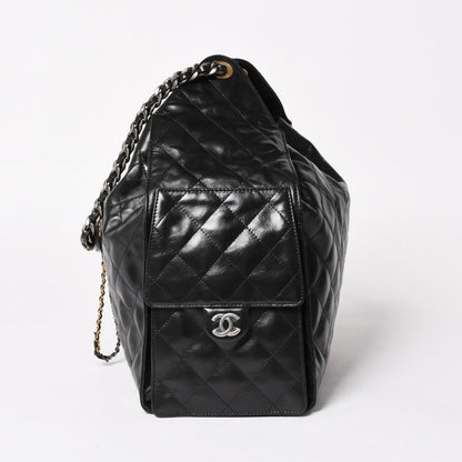 Chanel 25 Large Handbag Base Grained Calfskin CC Logo Black — view 4