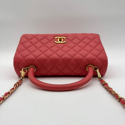 Chanel Shoulder Bag Coco Handle Quilted Turnlock Leather Pink CC Logo Gold — view 5