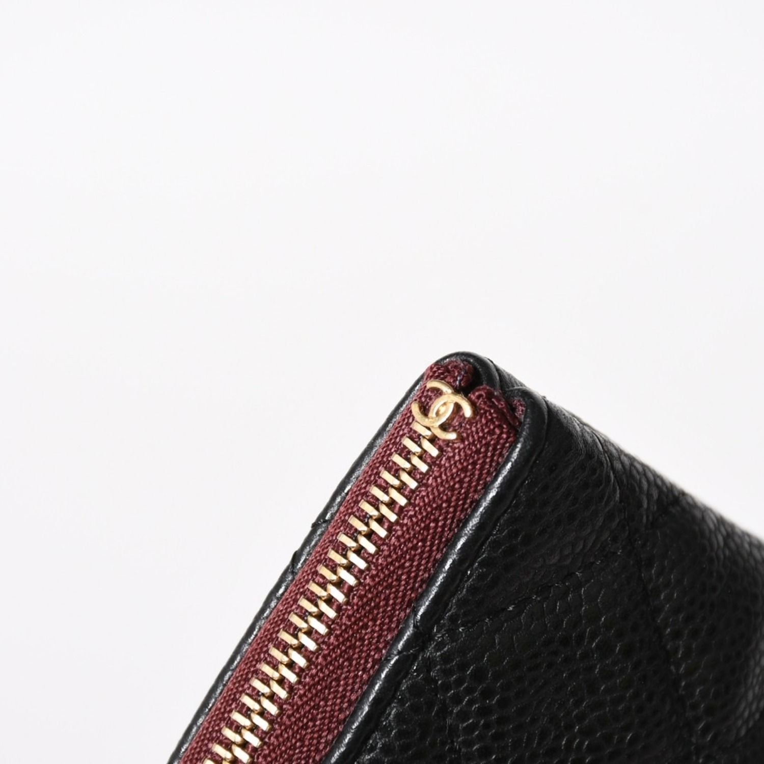 Chanel Classic Large Pouch CC Logo Caviar Leather Black — view 6