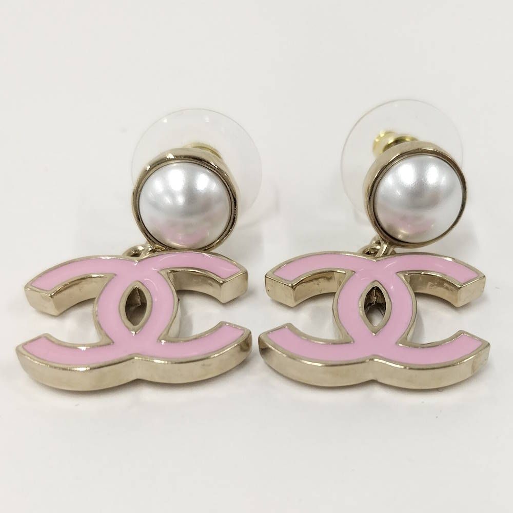 Chanel Swing Earrings CC Mark Faux Pearl Plated Gold Pink — view 4