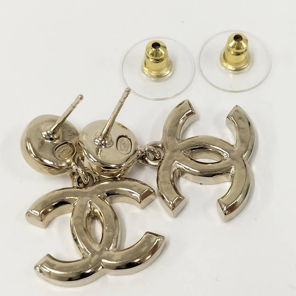 Chanel Swing Earrings CC Mark Faux Pearl Plated Gold Pink — view 6