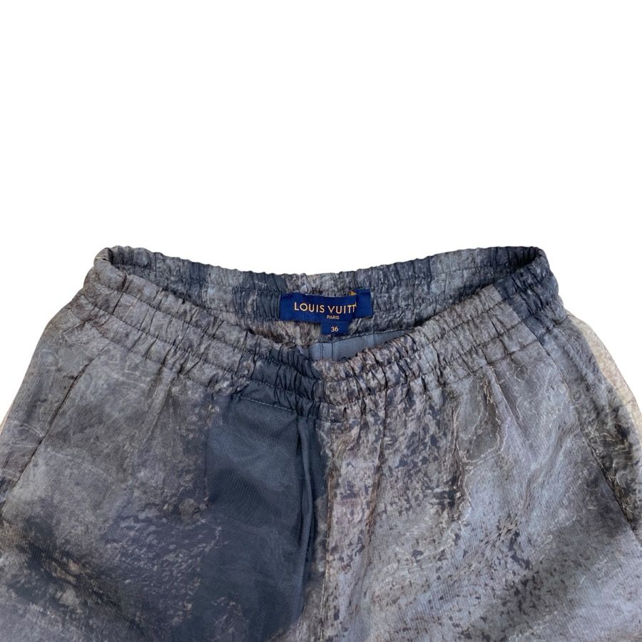 Louis Vuitton Shorts Printed Mesh Polyester Silk Brown — view 5