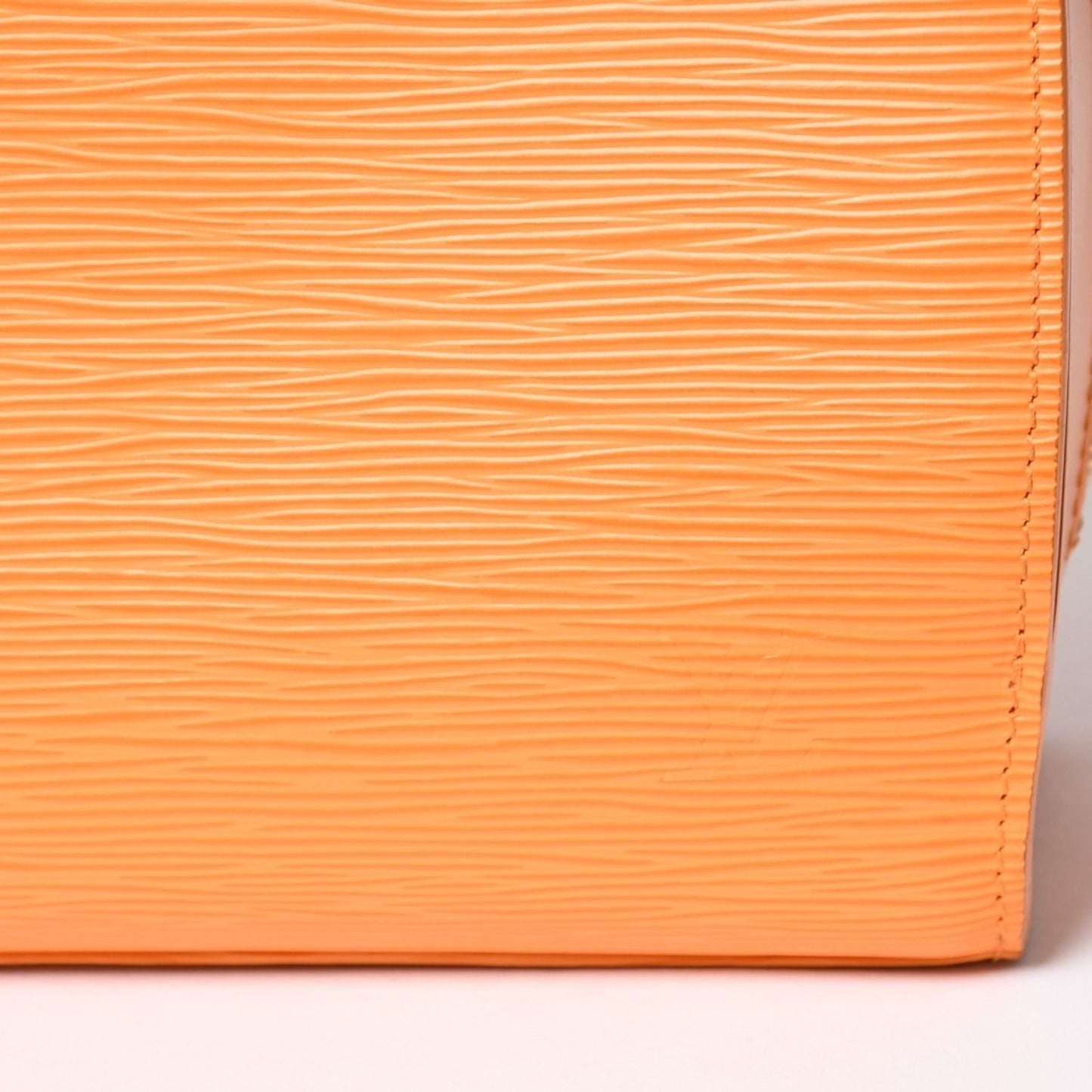 Louis Vuitton Pont Neuf Handbag Epi Leather Mandarin Gold — view 6