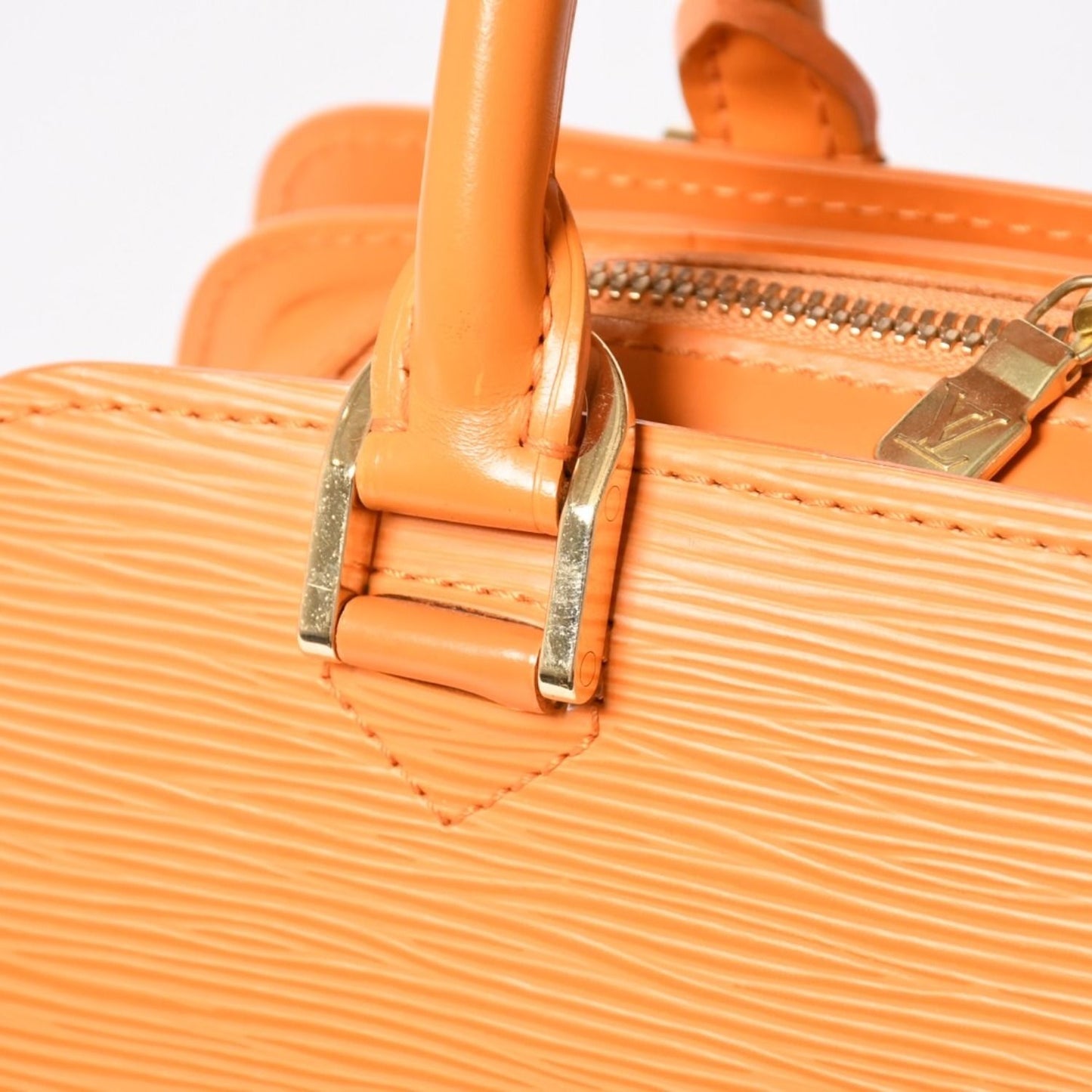 Louis Vuitton Pont Neuf Handbag Epi Leather Mandarin Gold — view 5