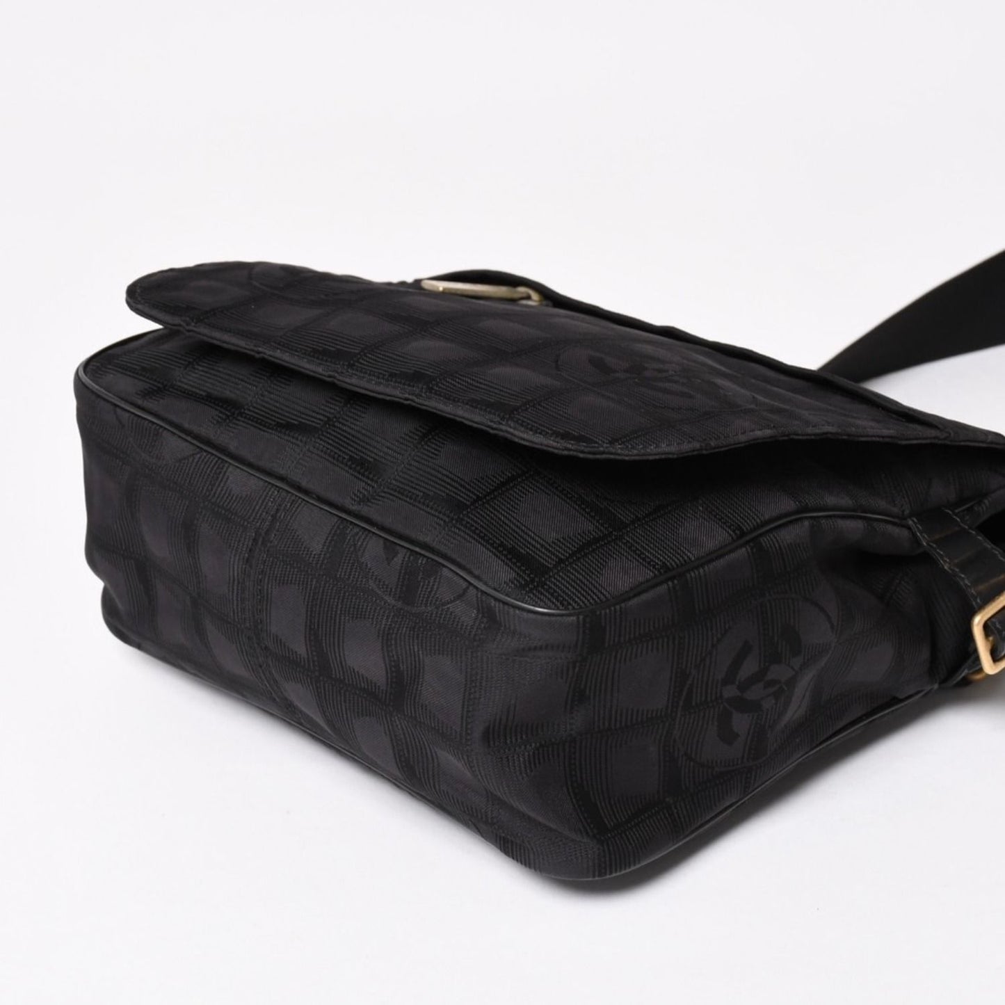 Chanel New Travel Line Messenger Bag Nylon Jacquard Leather Gold — view 7