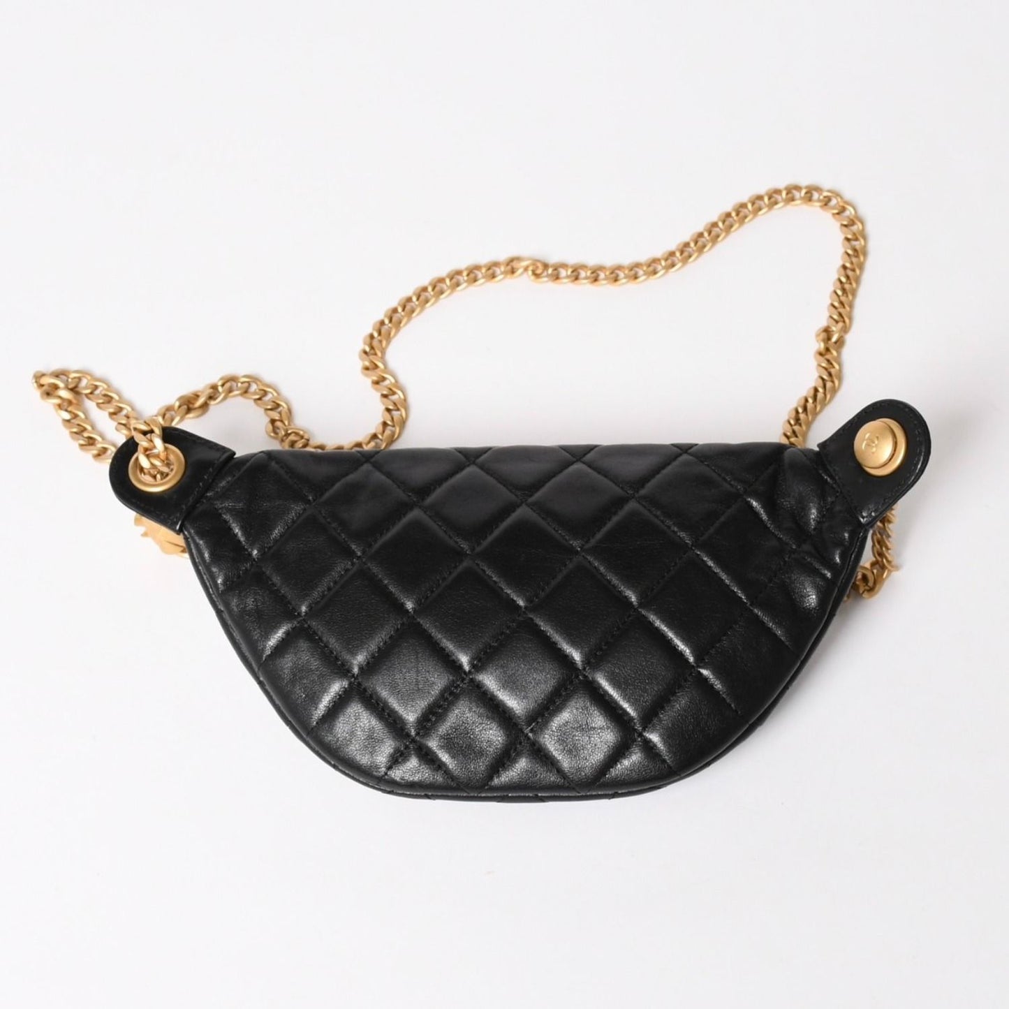 Chanel Quilted Heart Chain Waist Bag Mini Random Model Lambskin Black Gold — view 3