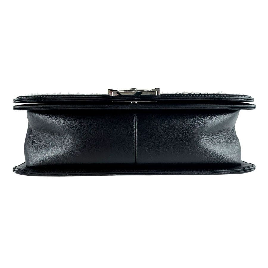 Chanel Shoulder Bag — view 4