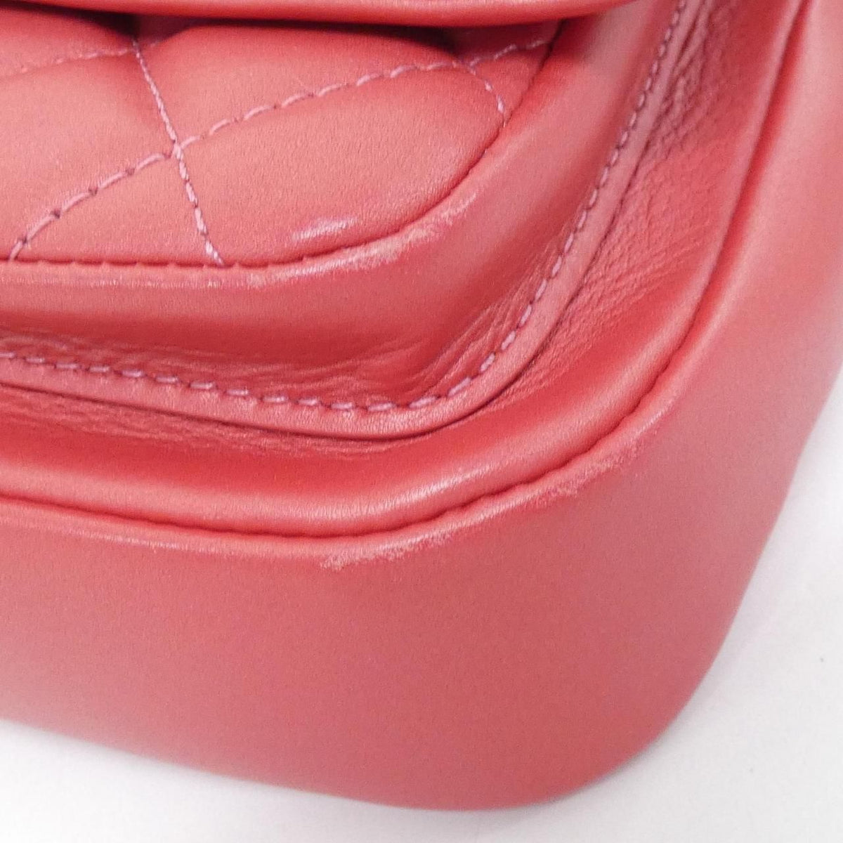 Chanel Bag Handbag Pink — view 3