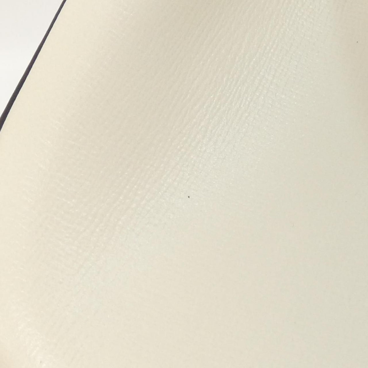 Gucci Horsebit Bag Handbag Beige — view 4