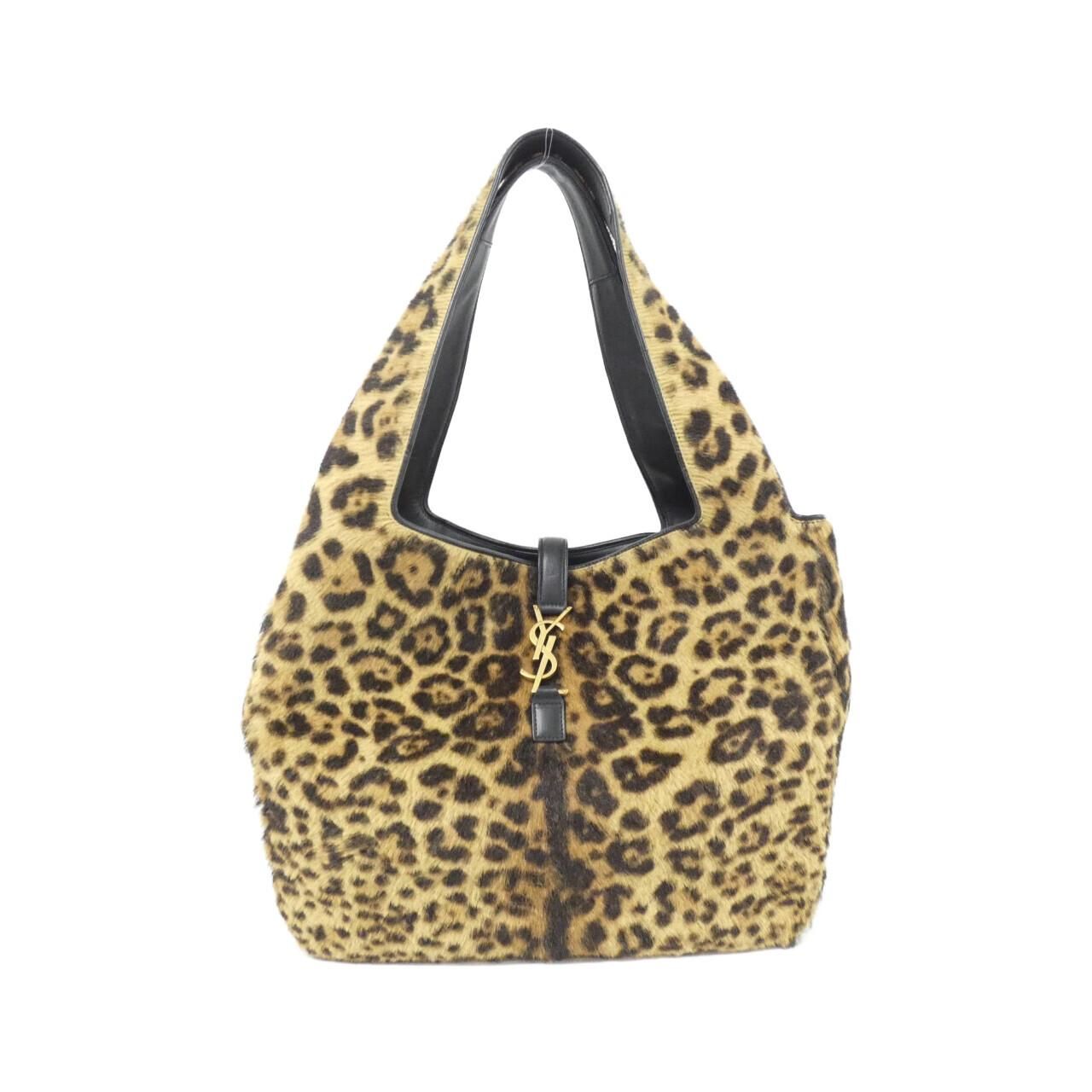Saint Laurent le 5 a 7 Bea