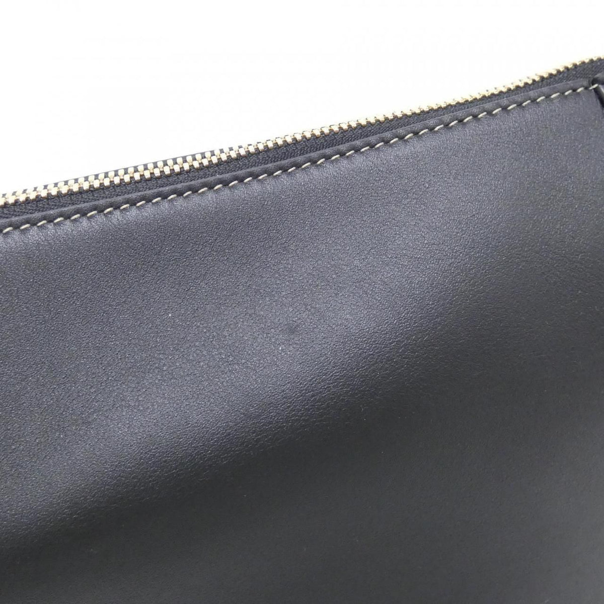 Gucci GG Emblem Shoulder Bag — view 4
