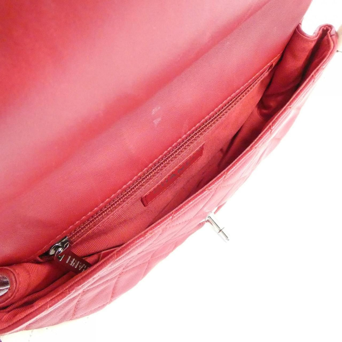 Chanel Vintage Bag Handbag — view 8