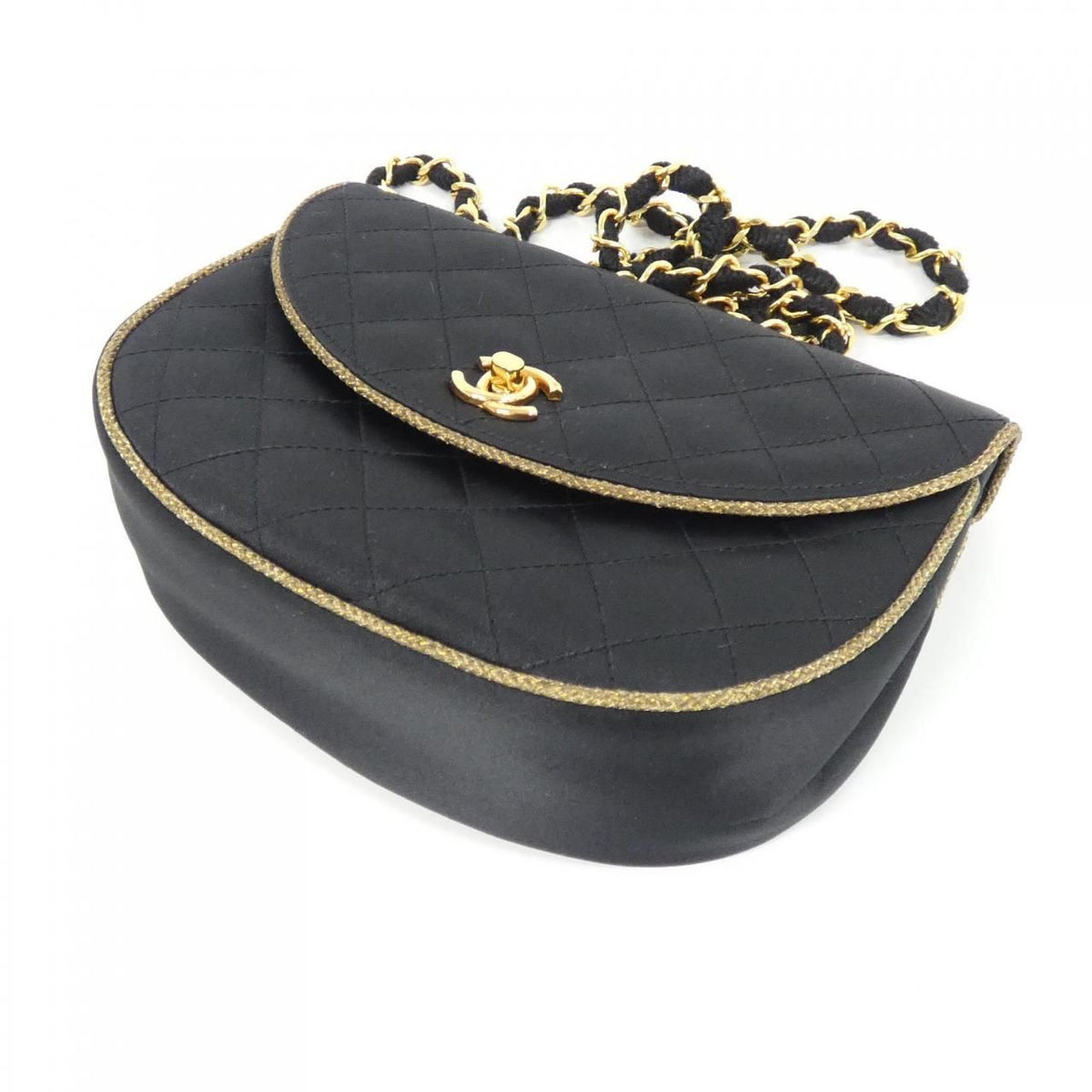 Chanel Vintage Shoulder Bag — view 3