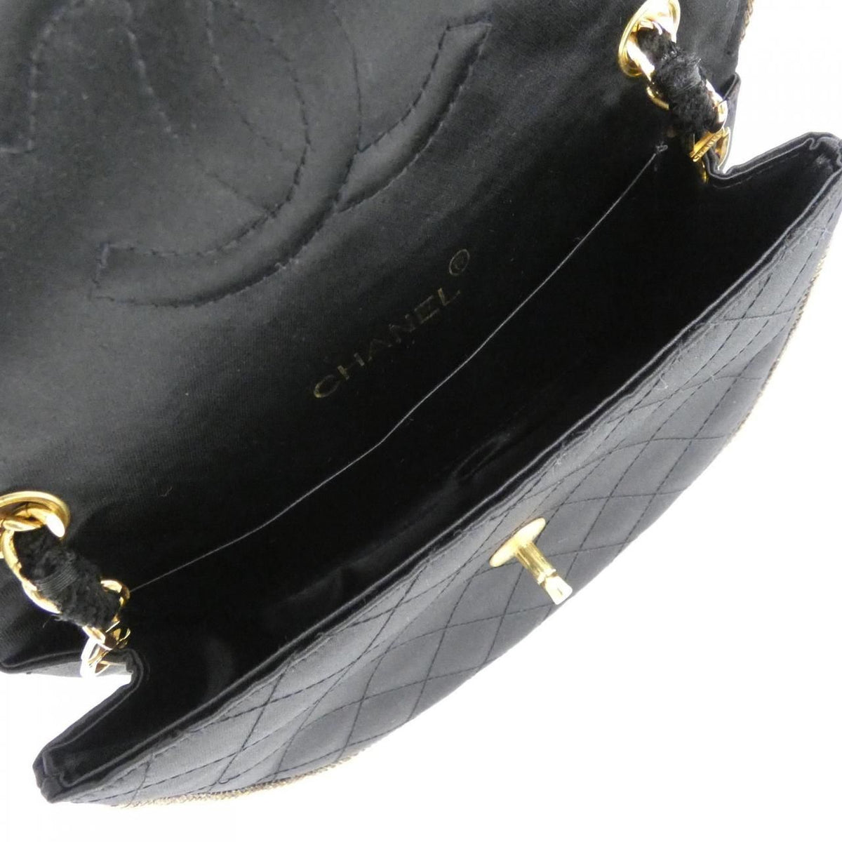 Chanel Vintage Shoulder Bag — view 5