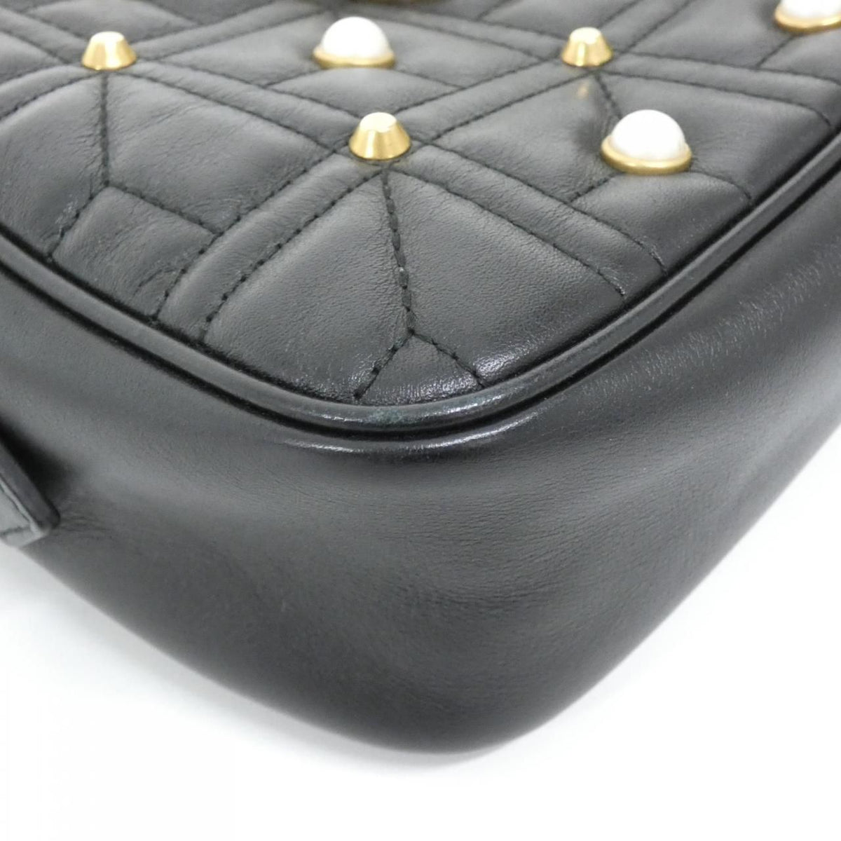 Gucci GG Marmont Drwyt Shoulder Bag — view 3