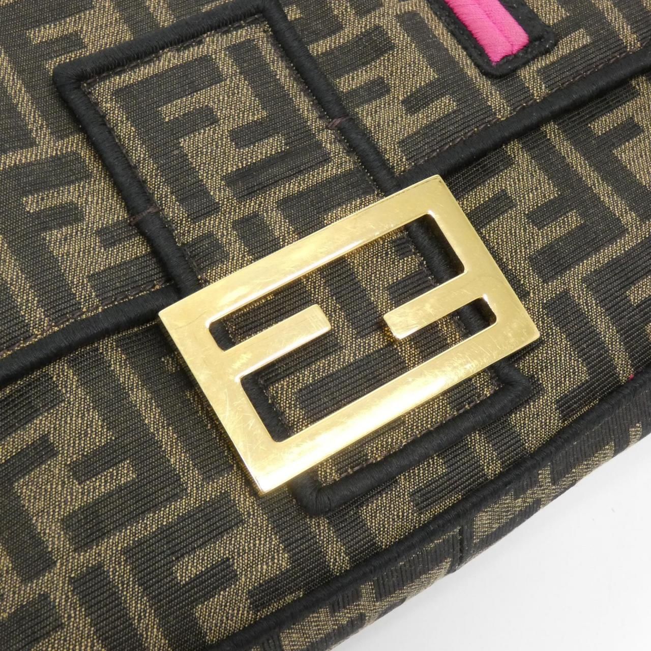 Fendi Baguette Large Shoulder Bag — view 5