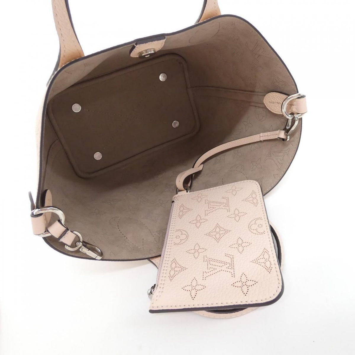 Louis Vuitton Mahina Blossom PM — view 7