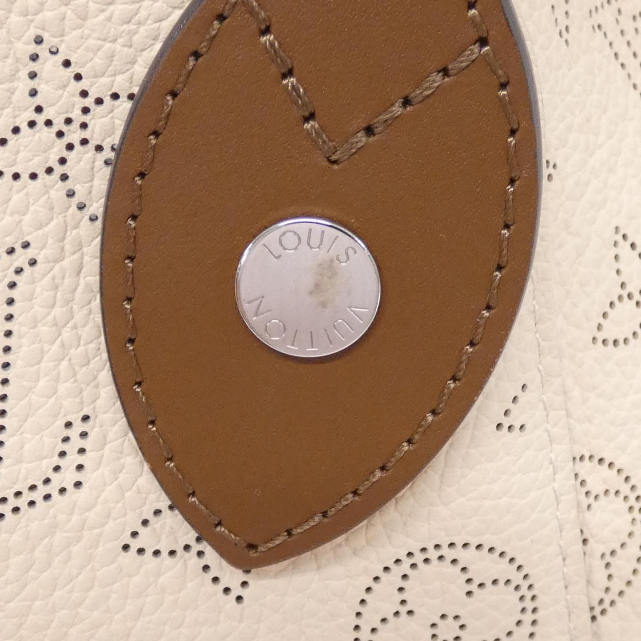 Louis Vuitton Mahina Hina PM — view 3