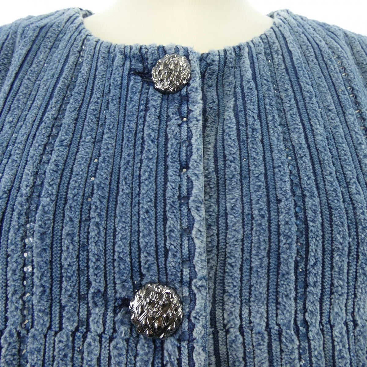 Chanel 25k Collarless Jacket — view 6