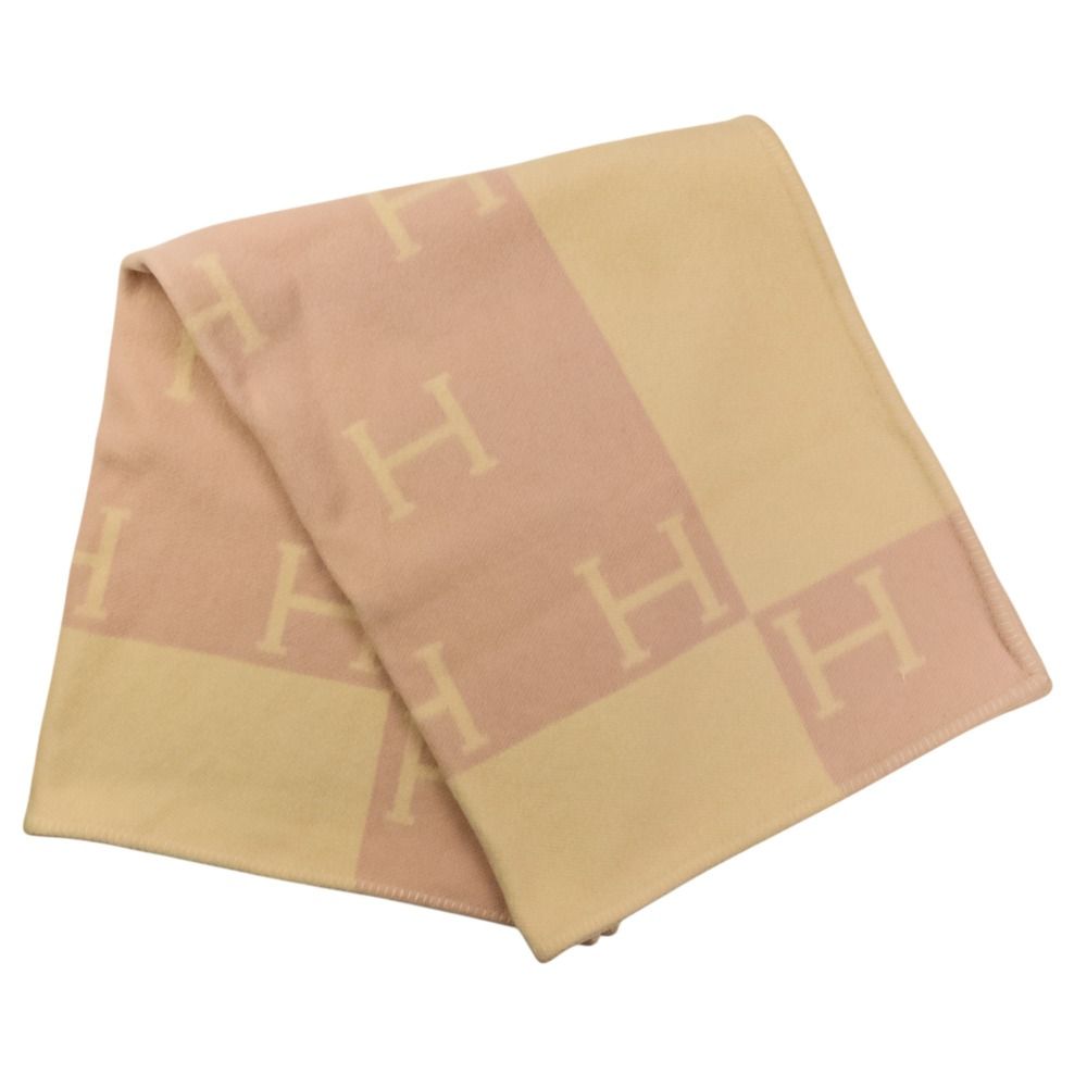 Hermes Cashmere Blend Baby Blade Avalon Throw Pink White