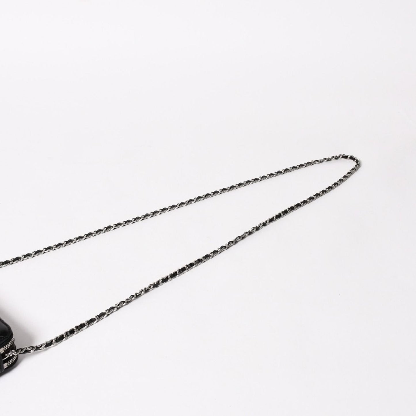 Chanel Chain Wallet on CC Logo Lambskin Black Silver Shoulder Bag — view 4