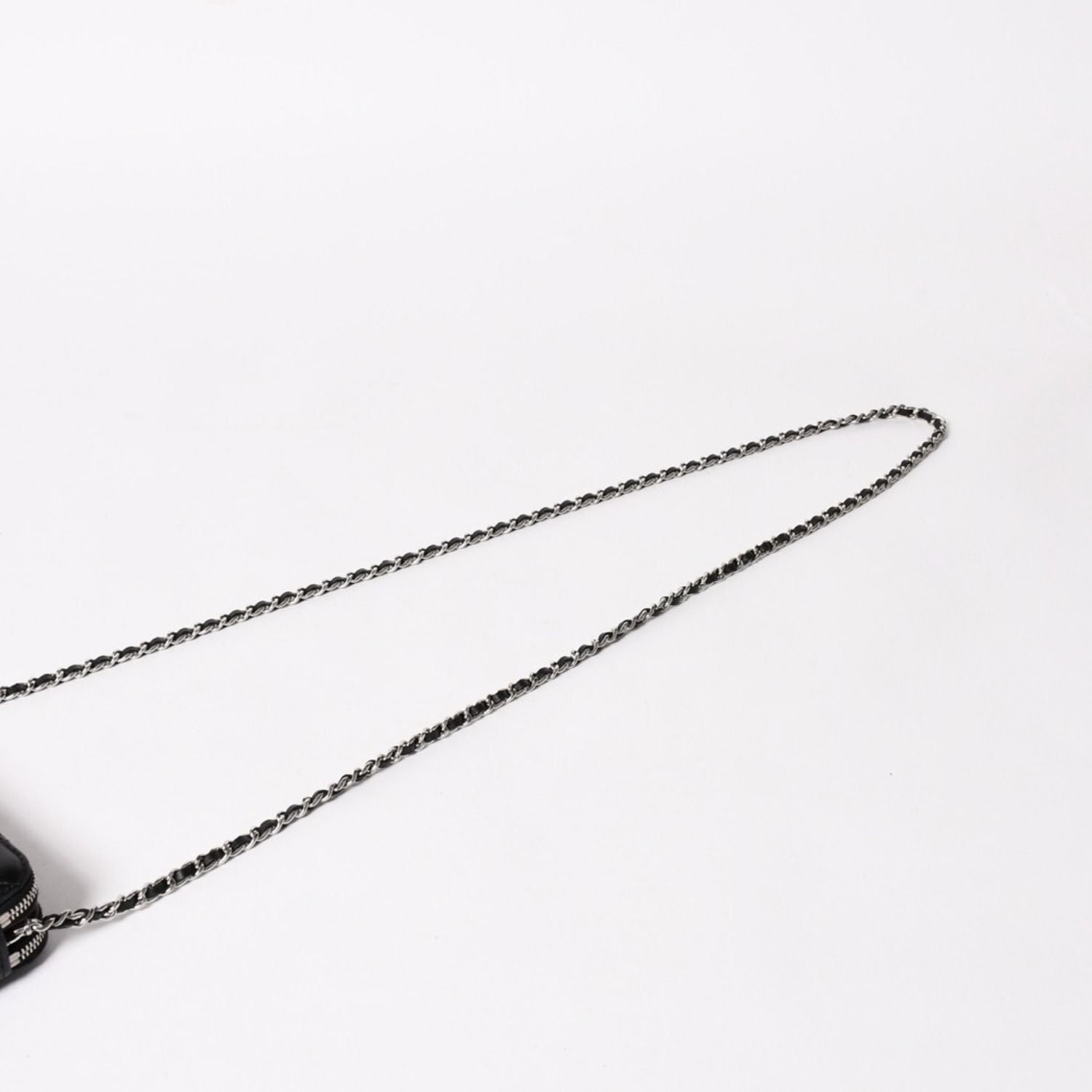 Chanel Chain Wallet on CC Logo Lambskin Black Silver Shoulder Bag — view 4