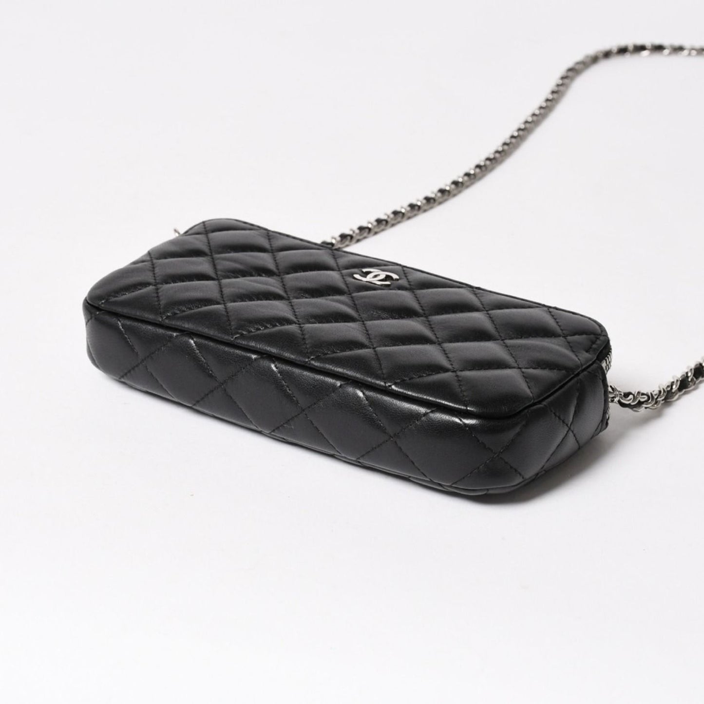 Chanel Chain Wallet on CC Logo Lambskin Black Silver Shoulder Bag — view 7