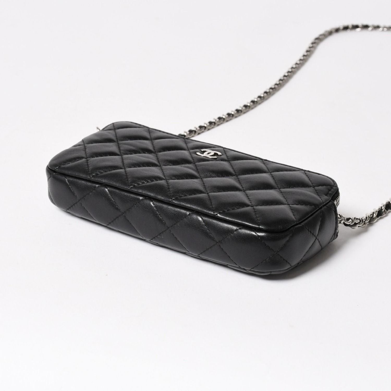 Chanel Chain Wallet on CC Logo Lambskin Black Silver Shoulder Bag — view 7