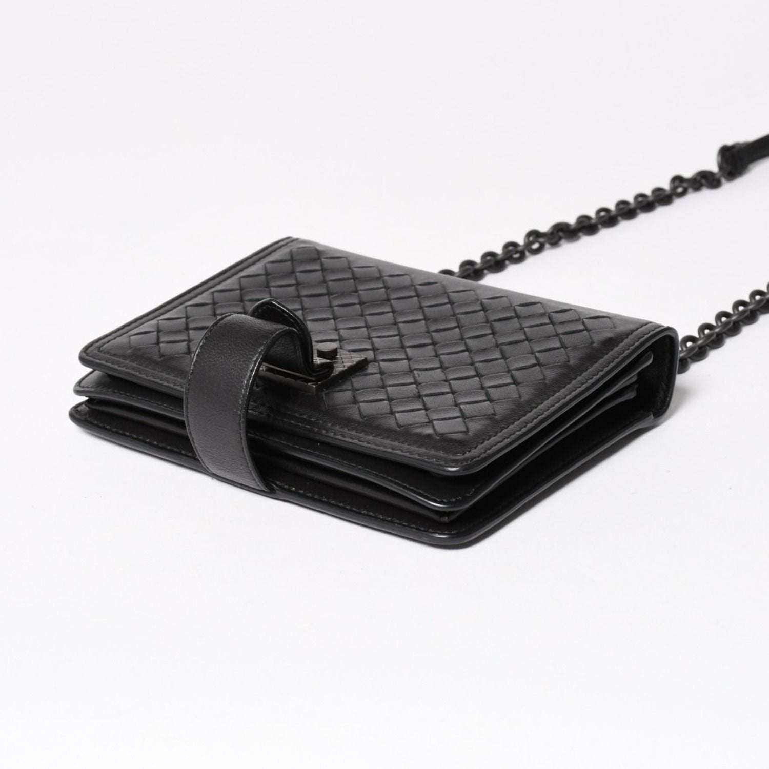 Bottega Veneta Intrecciato Shoulder Bag Chain Black — view 7