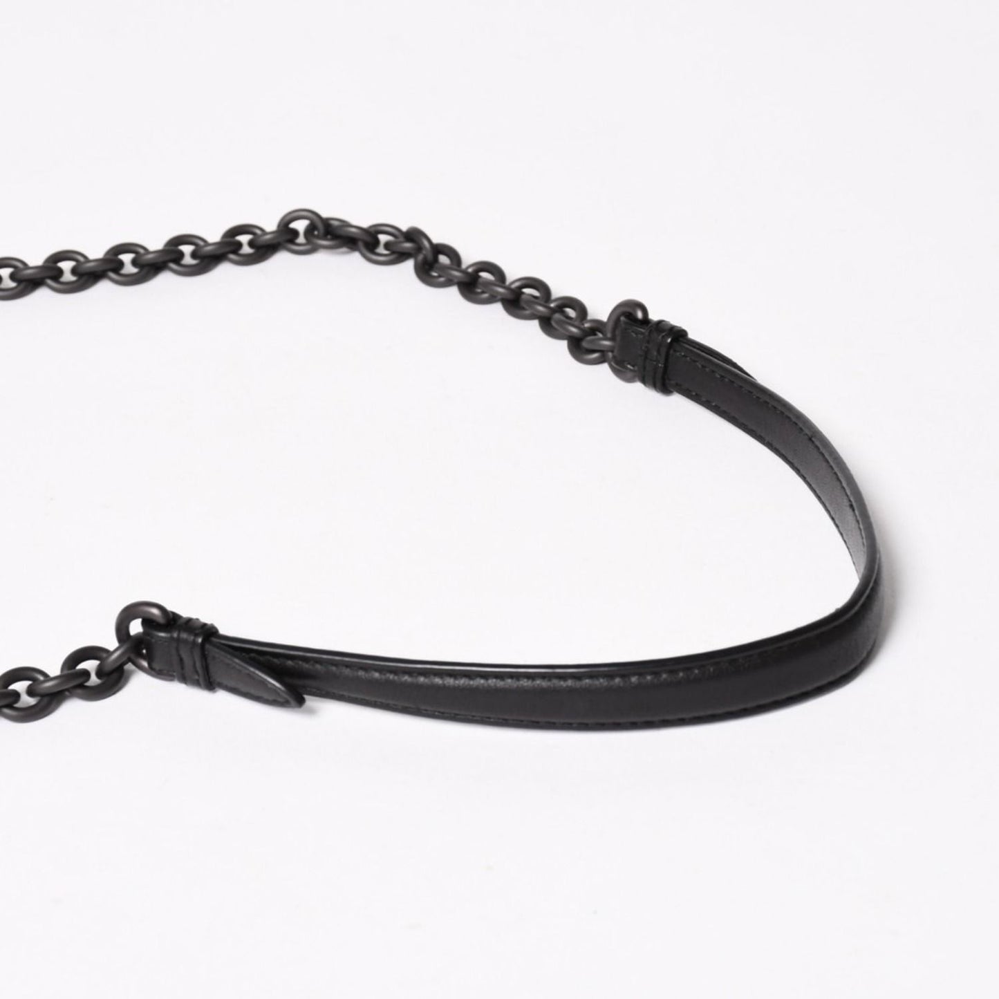 Bottega Veneta Intrecciato Shoulder Bag Chain Black — view 5