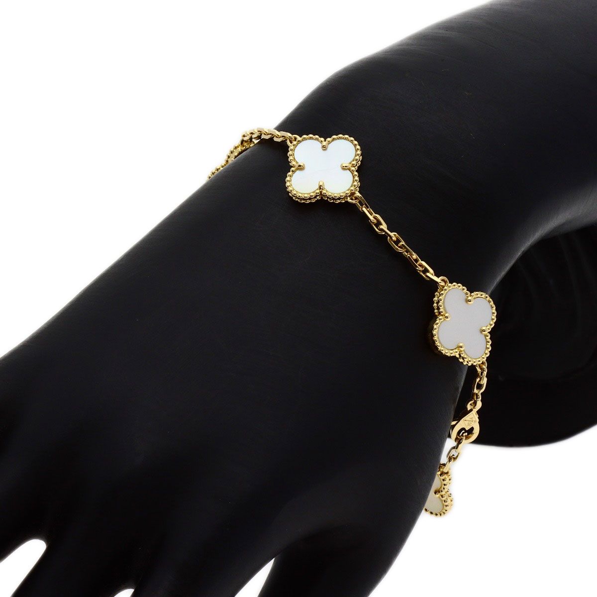 Van Cleef & Arpels Vintage Alhambra Shell Bracelet 18K Yellow Gold — view 7