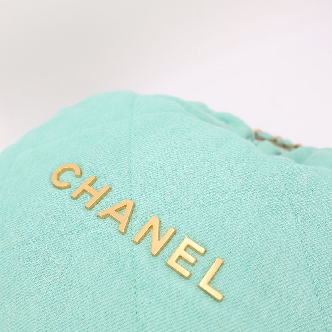 Chanel Handbag 22 Small — view 8